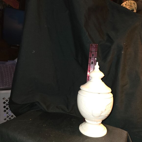 Vintage Cream Ceramic Lidded Urn With Embossed Eagle Design - Picture 8 of 9